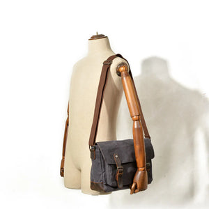Vintage Retro waxed canvas /leather camera messenger shoulder bag / case