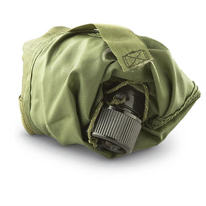 Military Genuine 5 Qrt U.S collapsible Bladder canteen, river crossing aid.